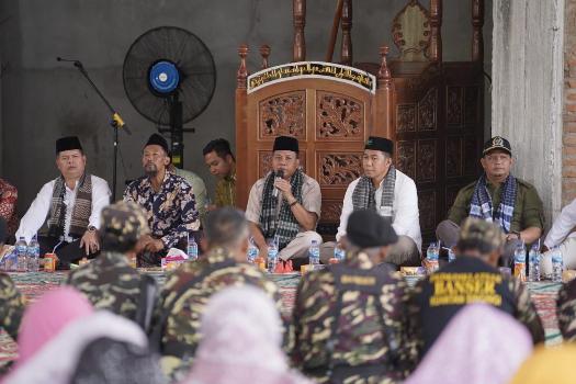 Silaturahmi Bersama Masyarakat, Plt Bupati Kuansing Gelar Safari Jumat Berkah